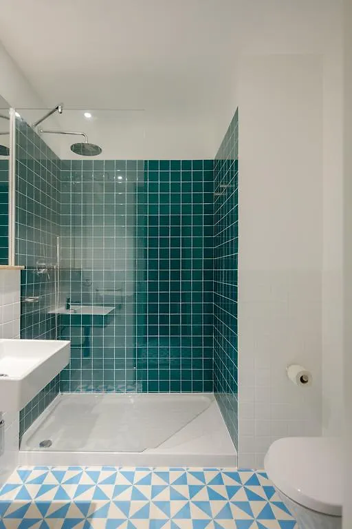 Hostel Conii & Suites Algarve Quarteira