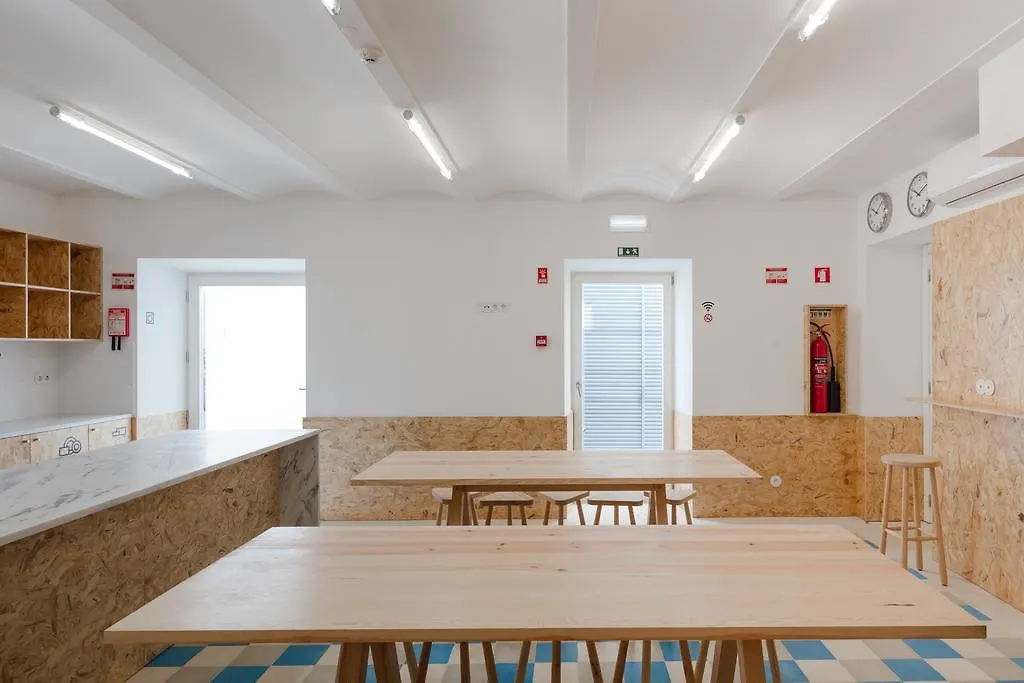 Hostel Conii & Suites Algarve Quarteira