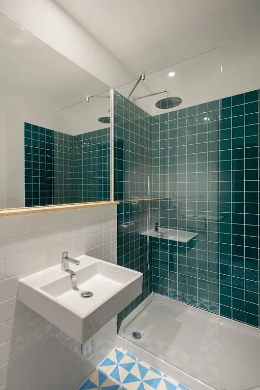 Hostel Conii & Suites Algarve Quarteira