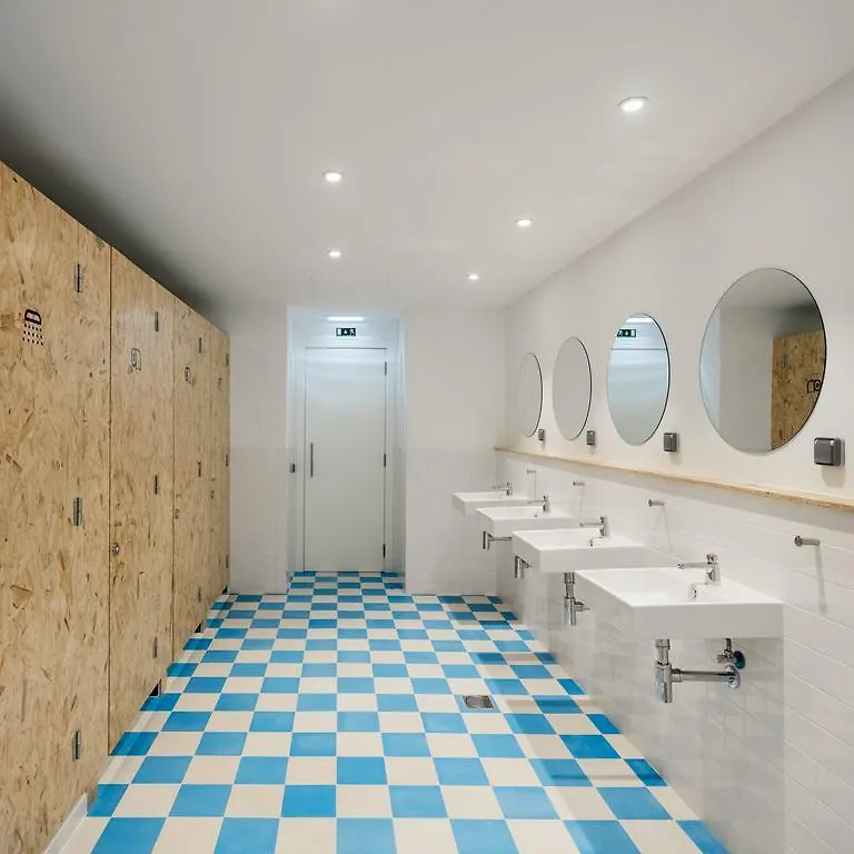Hostel Conii & Suites Algarve Quarteira