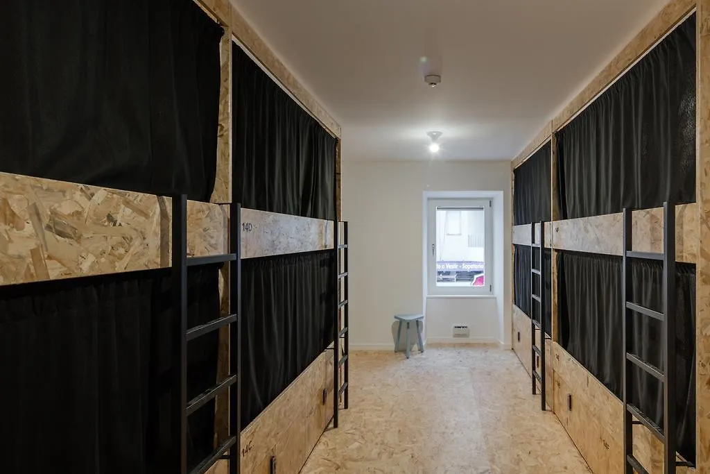 Hostel Conii & Suites Algarve Quarteira