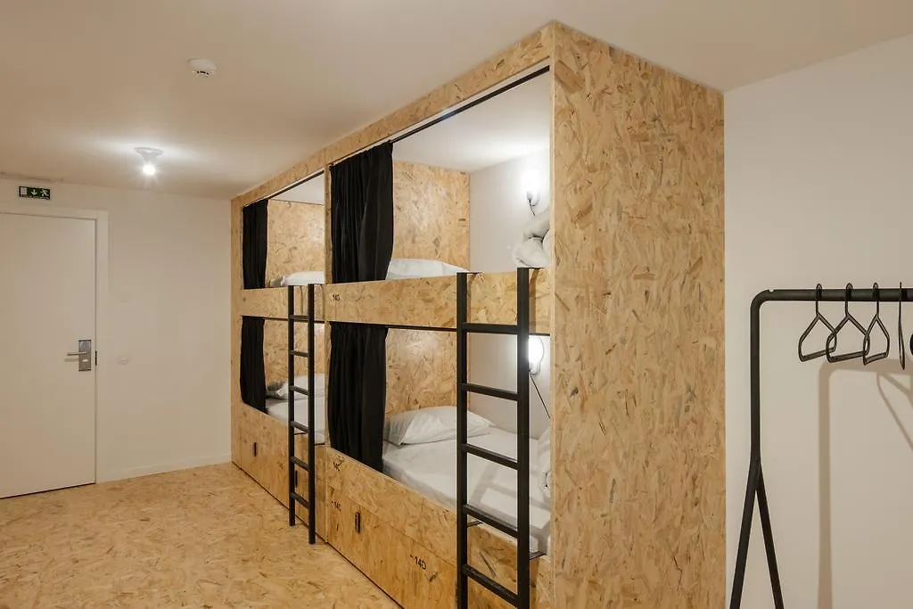 Hostel Conii & Suites Algarve Quarteira