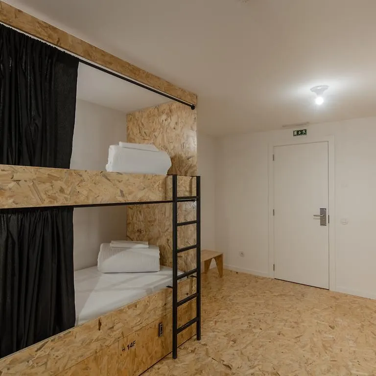 Hostel Conii & Suites Algarve Quarteira 0*,  Portugalia
