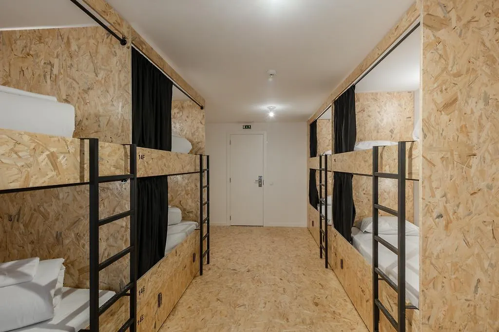 Hostel Conii & Suites Algarve Quarteira