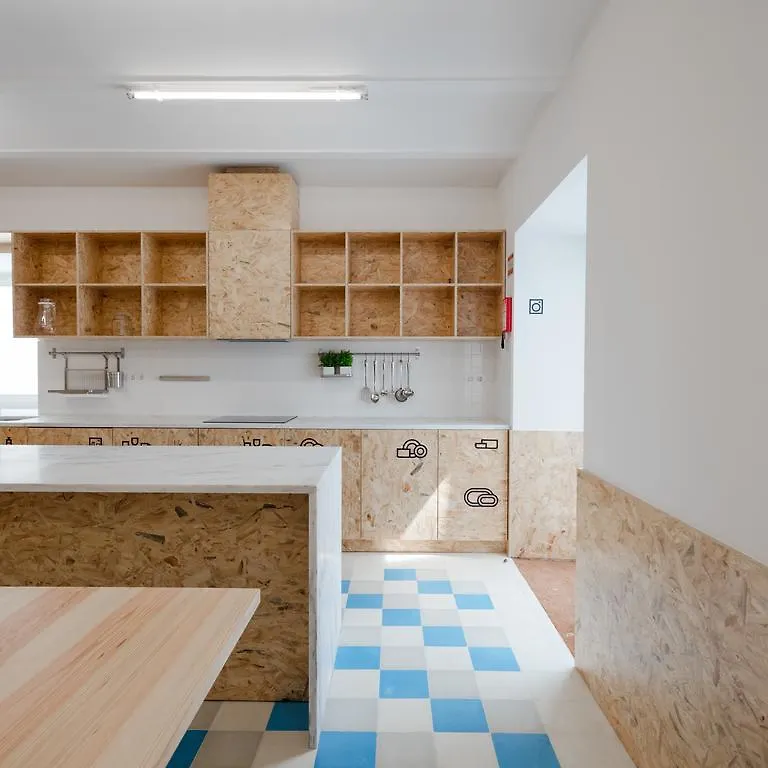 Hostel Conii & Suites Algarve Quarteira