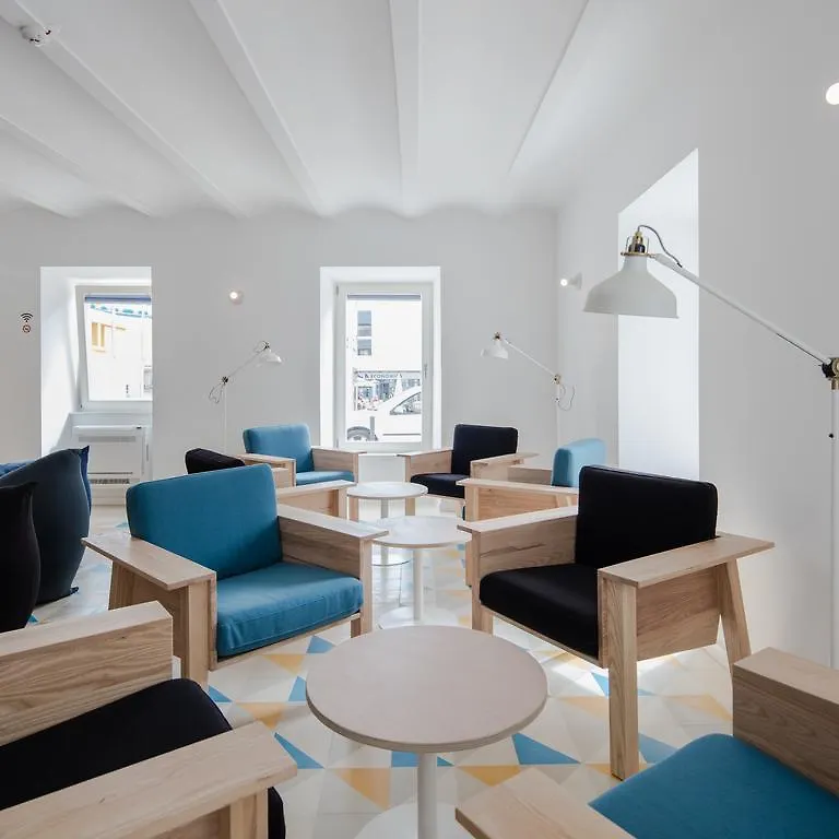 Hostel Conii & Suites Algarve Quarteira 0*,  Portugal